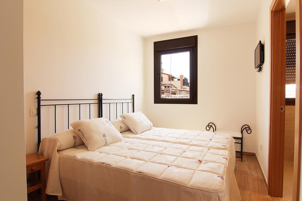 Hostal Yessy Candeleda Rum bild
